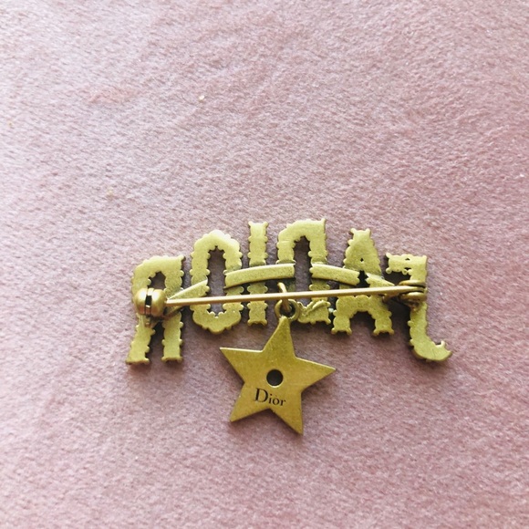 J’Adior Brooch 🌟SOLD🌟 - Picture 5 of 5